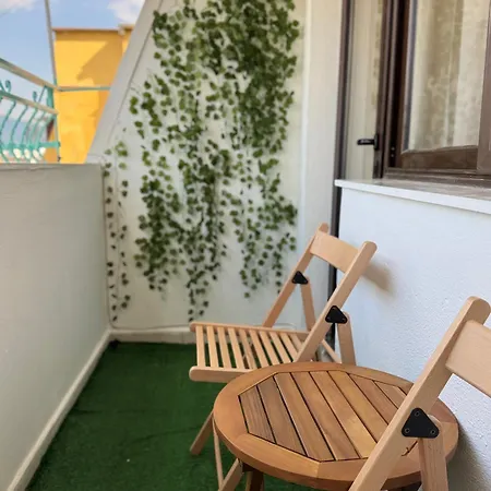 Downtown And Mountain View Floor Apartment Tirana